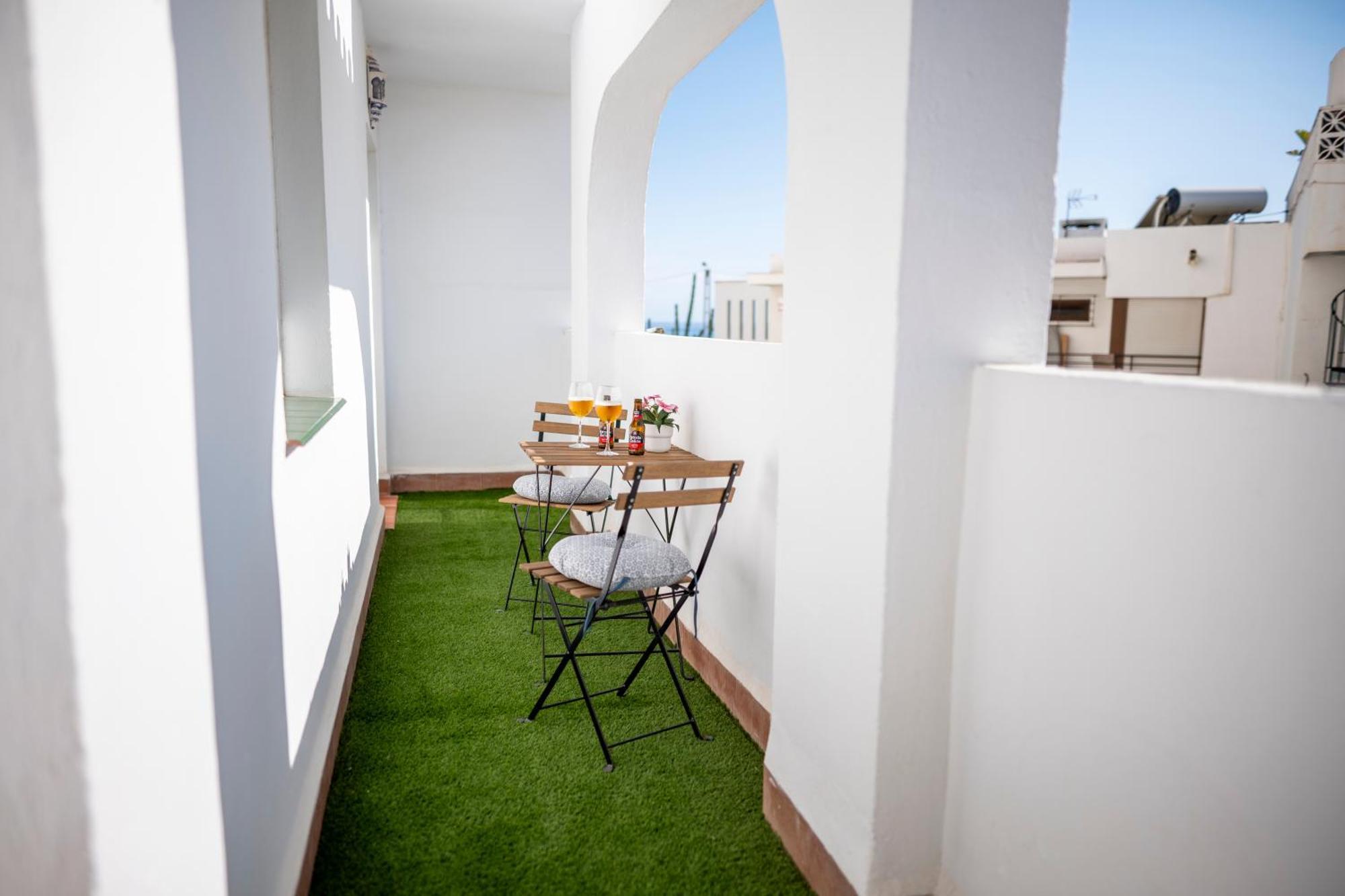 Apartment La Marina 3 Bedrooms Sun & Golf Torre de Benagalbon